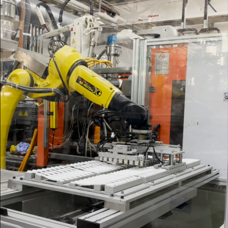 5-Axis Injection Molding